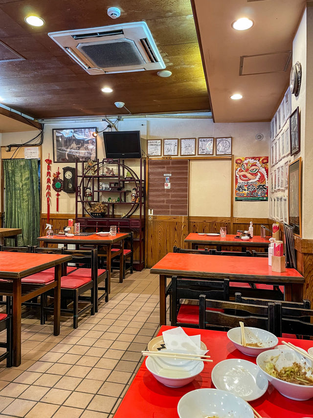 【兵庫】神戸 中華街で見つけた味噌だれ発祥餃子店へ