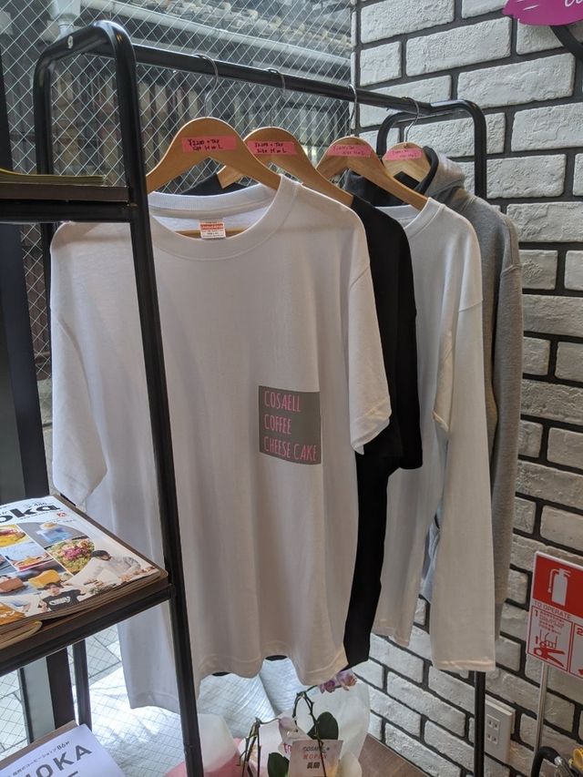 【福岡カフェ】カラフルなチーズケーキとドリンクが楽しめる