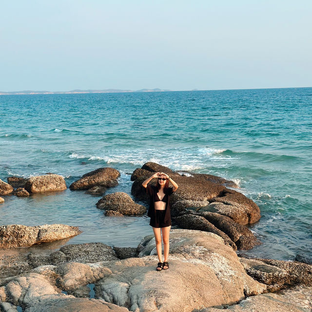 “ลานหินขาว” ที่เที่ยวไฮไลต์ของระยอง #หาดแม่รำพึง