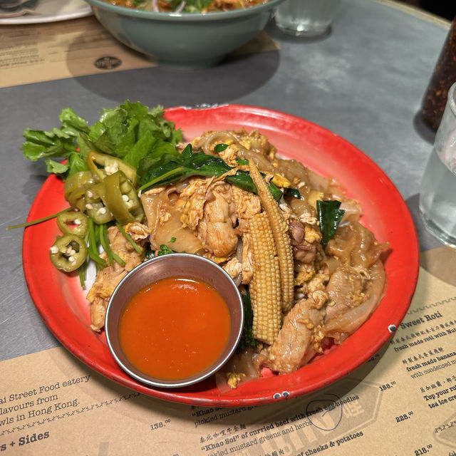 Samsen姊妹店．米芝蓮人氣泰國菜．地道泰式街頭風味