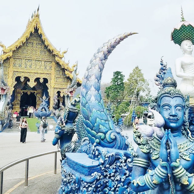 Wat Rong Suea Ten Blue Temple @ Chiang Rai 🇹🇭