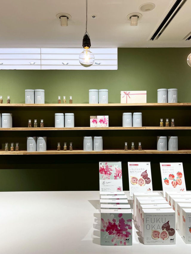 【福岡カフェ】九州各地のハーブやフルーツを使ったお茶が楽しめる