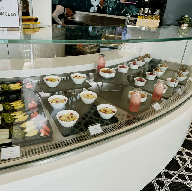 Indulgence at Lounge Paris-Charles de Gaulle Airport