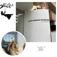 參觀著名藝術家美術展