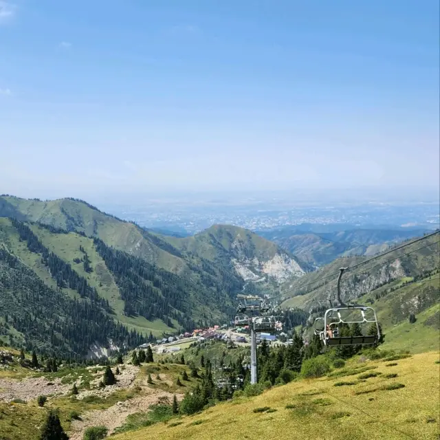 절경! 메데오 스케이트 링크와 그 너머