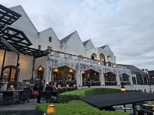 📍มิดวินเทอร์ เขาใหญ่