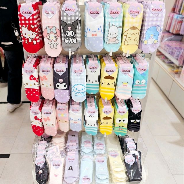 일본에서 즐기는 산리오 굿즈 쇼핑♡