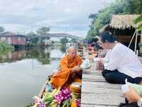 ตลาดน้ำปีกกา หลวงพ่อปานองค์ใหญ่
