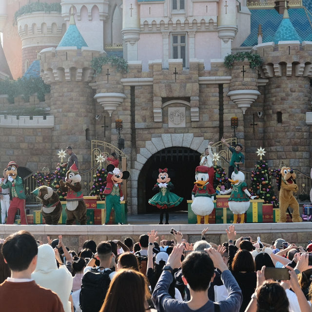 Mickey and Friends Christmastime Ball