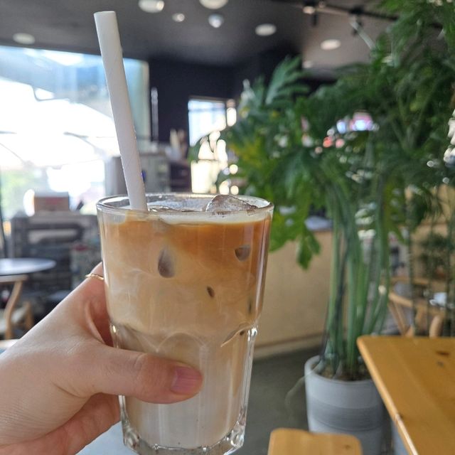 브런치가 너무 맛있는 플렌테리어 합정 카페 , 비일구일구 서울 🌿