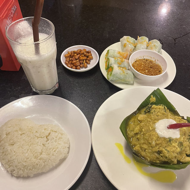 【カンボジア】シェムリアップで激安絶品グルメを食べるならここ！🇰🇭