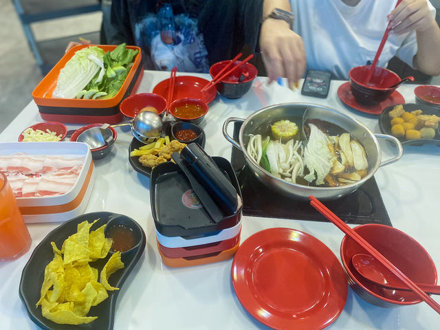 สุกี้ตี๋น้อย 219บาท อร่อยไม่อั้น