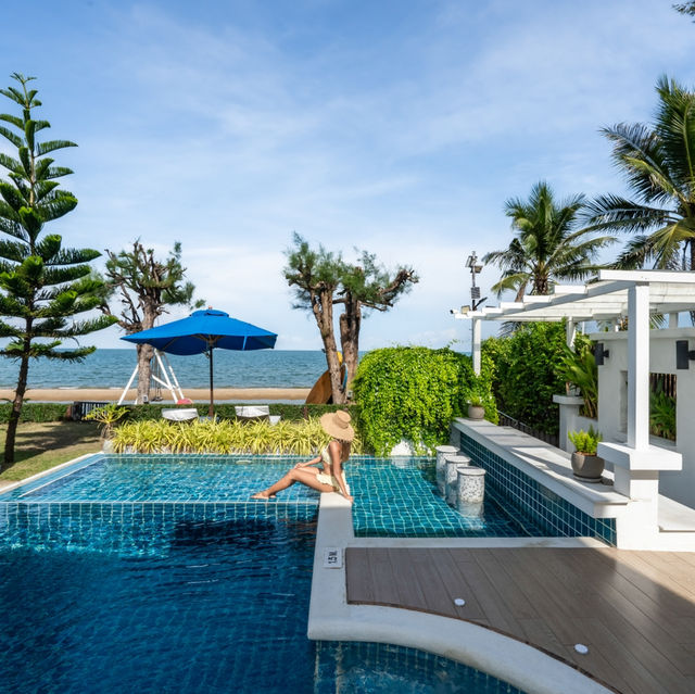 พูลวิลล่าหลังโตริมชายหาดปราณบุรี 🏝️