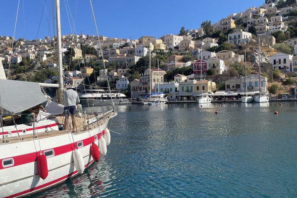 エーゲ海に浮かぶギリシャの愛らしい島「シミ島」 | Trip.com Symi