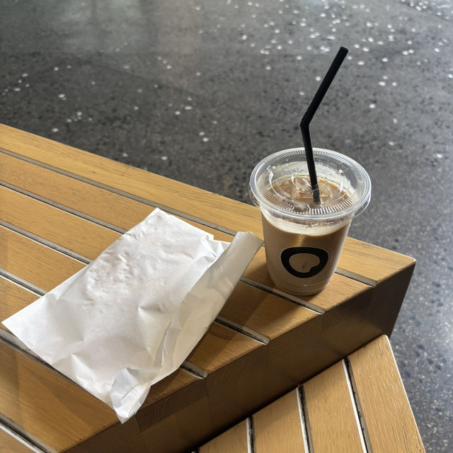 【大阪】平日でも並ぶパン屋🥐