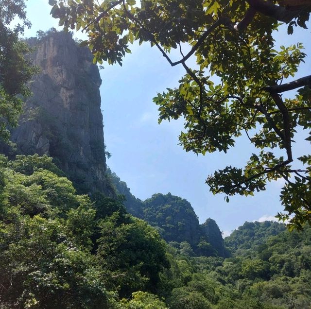 เดินป่าตามหานางพันธุรัต