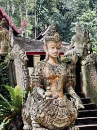 วัดสวยใจกลางหุบเขา วัดผาลาด เชียงใหม่