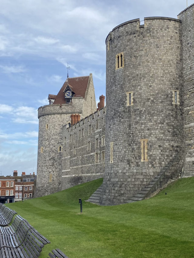 Windsor Castle: Step Into the World of Royalty