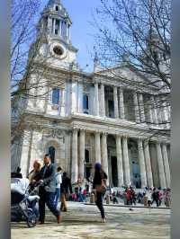 The St. Paul's Cathedral, a must-visit place in London!