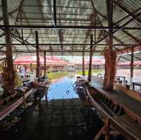 ตลาดน้ำหัวหินสามพันนาม