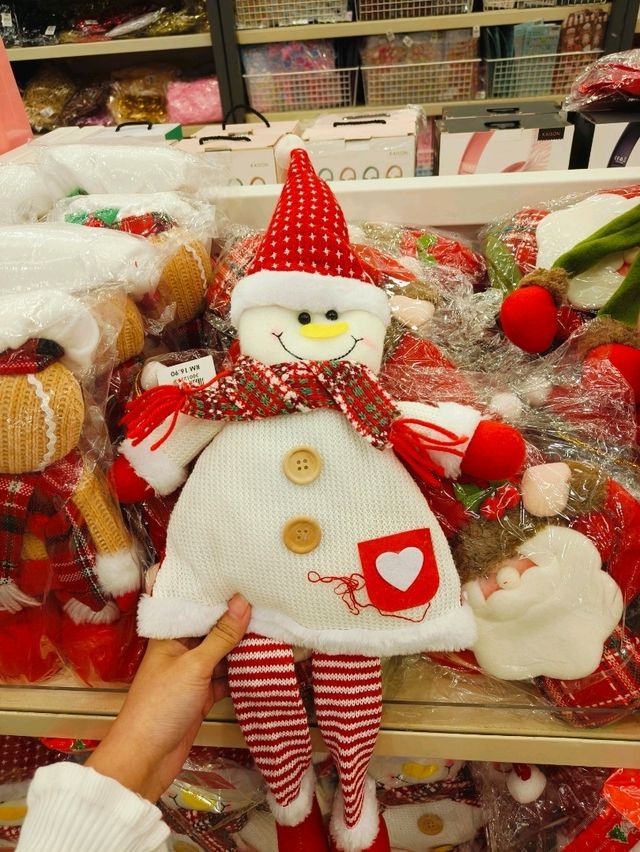 Make Every Moment Merry with Kaison’s Holiday Must-Haves.
