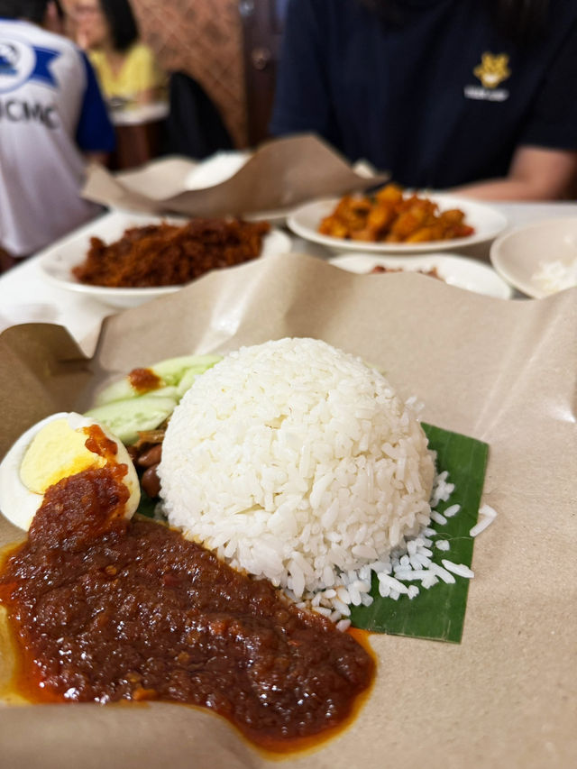 🍽️ Nasi Lemak Heaven 