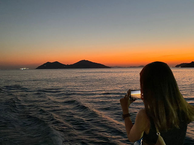 隨筆:船上的夕陽與那個女孩 隨筆:船上的夕陽與那個女孩