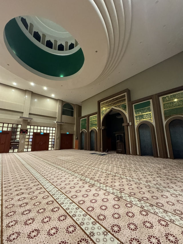 Magnificent Brunei Airport Mosque 🕌 