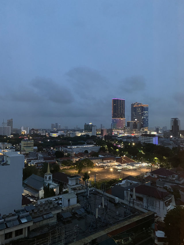 LEEDON HOTEL & SUITES