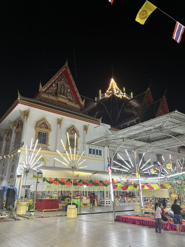 เที่ยวงานวัดกรอกยายชา💛