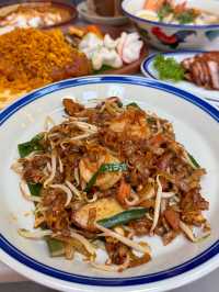 A Relaxed Weekend Date: Nasi Lemak Burgers, River Views, and More