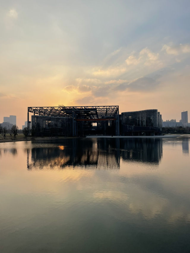 🇨🇳 Shanghai's Secret Garden: Escape the Crowds at Expo Cultural Park
