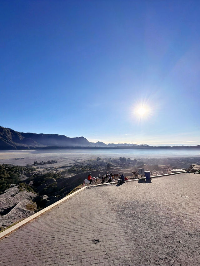 A Morning on Mars – Mt. Bromo Adventure!