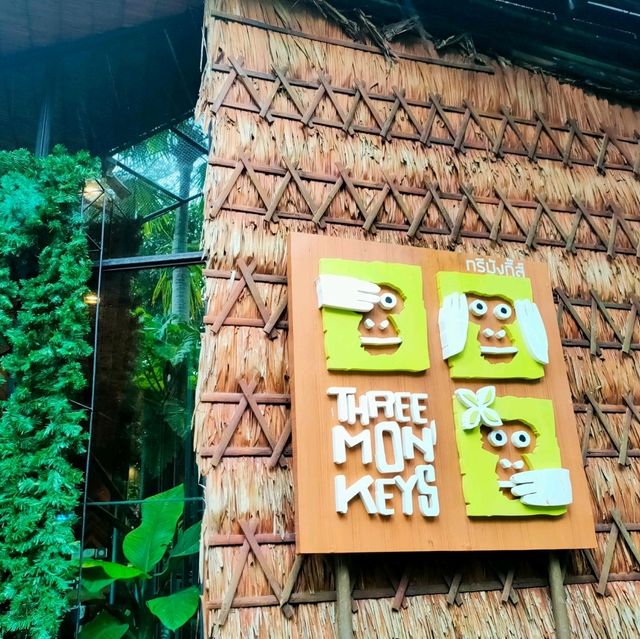 Three Monkeys ร้านอาหารสไตล์บาหลีชื่อดังในภูเก็ต