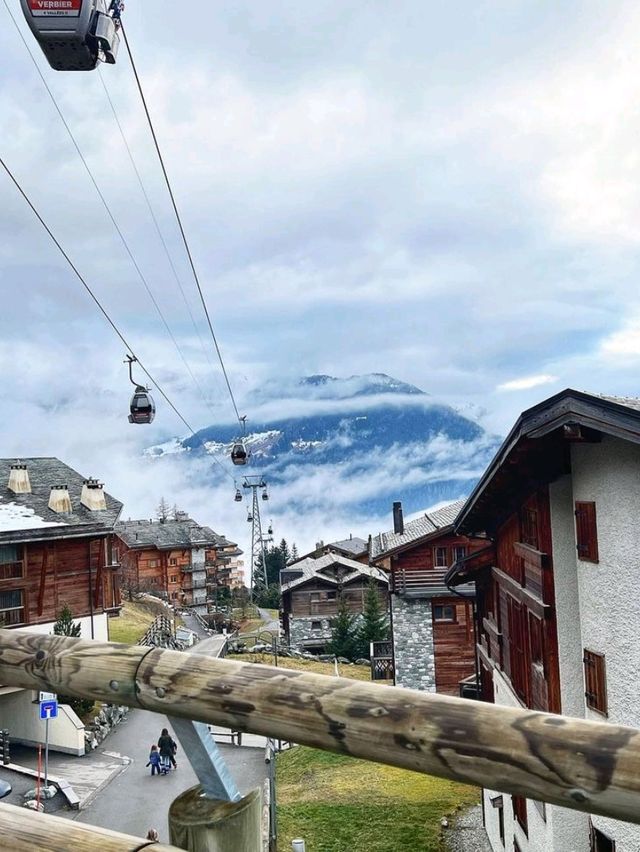 ⛷️ Wonderful Skiing in Verbier: Thrills, Luxury & Stunning Alpine Views 🏔️❄️