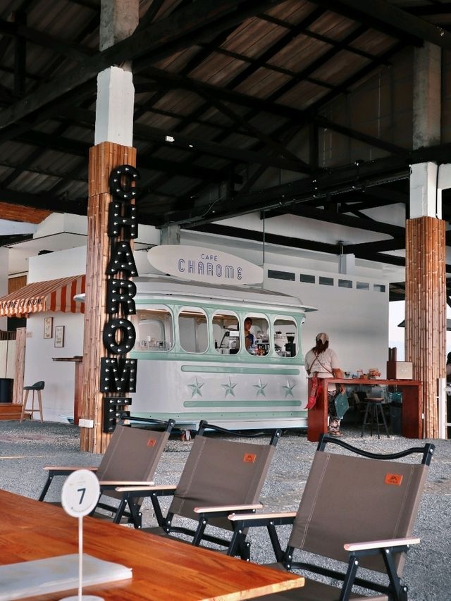 ชโรม ที่พัก คาเฟ่ จ.ตราด แบบไมต้องข้ามเกาะ