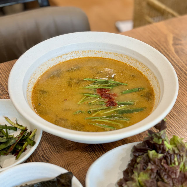 【韓国ソウル・弘大】新鮮な肉厚な絶品うなぎの白焼き「イルピョンうなぎ弘大本店」
