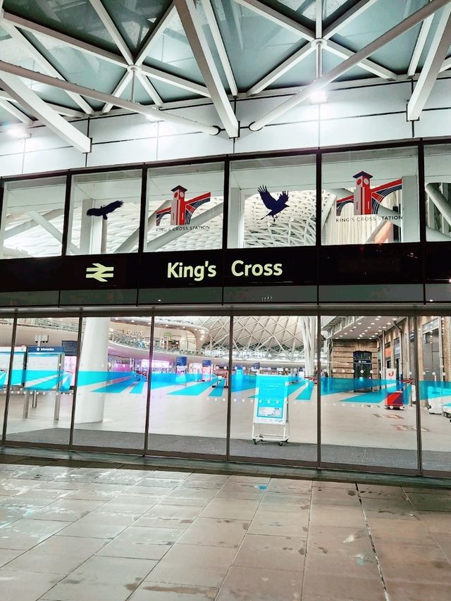 🚆【英國國王十字車站】不只是交通樞紐，更是哈利波特迷的朝聖地！