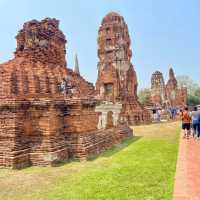 Wat Mahathat: A Sacred Historical Treasure