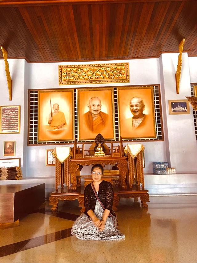พาเที่ยววัดสวยจังหวัดมุกดาหาร
