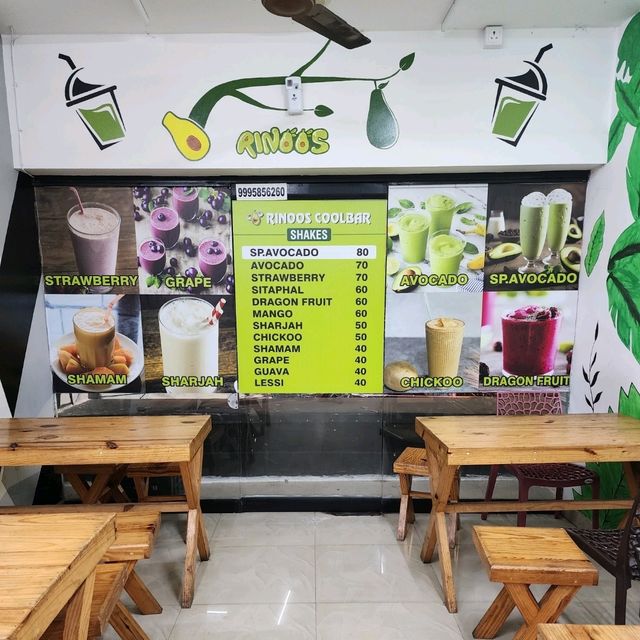 【コチ/インド】アボカドが山積み！スムージー屋🥑