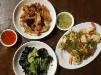 ร้านดังเป็นกระแส อาหารทะเลสด ย่านเลียบด่วน