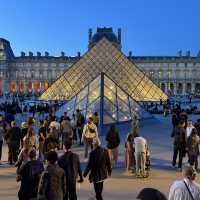 ルーブル美術館（フランス・パリ）– 世界最大級の美術コレクションが集う芸術の殿堂