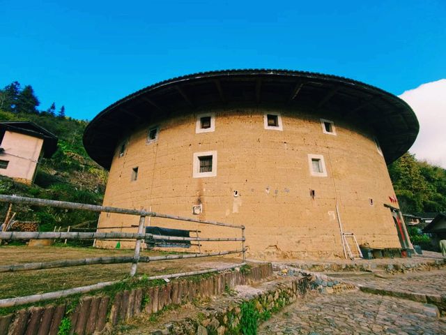 中國福建漳州市著名景點田螺坑土樓群旅行攻略，適合打卡拍照📸