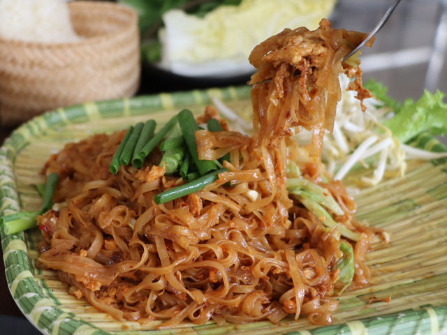 ๑ ในอีสานไก่ย่างเขาสวนกวาง