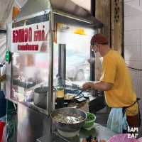 ร้านหอยทอดเจ้าดังแห่งพลับพลาไชยยาวนานกว่า 30ปี