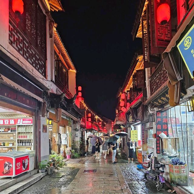 Tongli Ancient Town (Suzhou) – "Watertown Whispers and Cherry Petals"