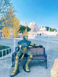 วัดร่องขุ่น (Wat Rong Khun)วัดสีขาวแห่งเดียวของไทย