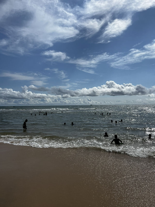 Discover Tranquility at Morawala Beach: Sri Lanka’s Hidden Coastal Gem