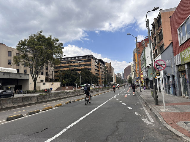 【ボゴタ】“ふっくら”アートと、街全体がサイクリングロードになる日曜日。